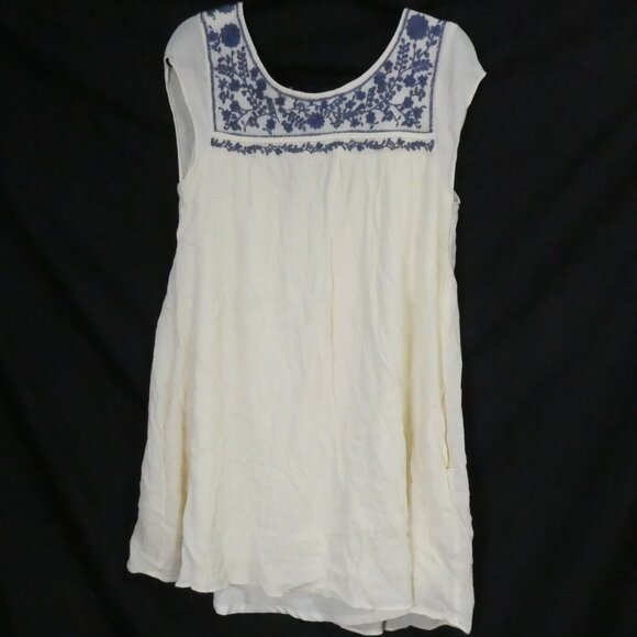 AMERICAN EAGLE OUTFITTERS | large | Cream Backless Dress | Blue Embroidery - Picture 1 of 15
